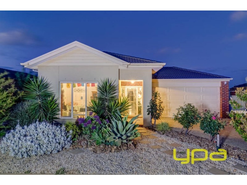 28 Peter Pan Crescent, Kurunjang VIC 3337