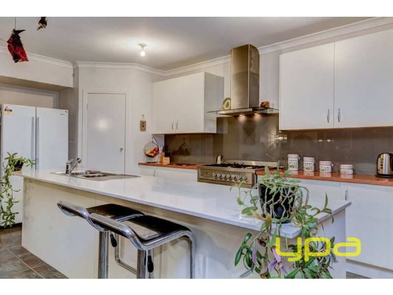 28 Peter Pan Crescent, Kurunjang VIC 3337