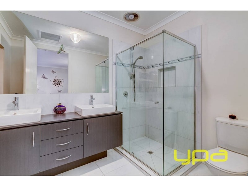 28 Peter Pan Crescent, Kurunjang VIC 3337