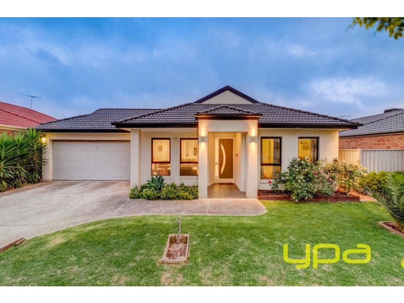 9 Paul Harris Drive, Melton West VIC 3337