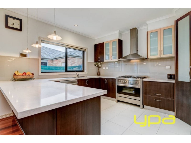 9 Paul Harris Drive, Melton West VIC 3337