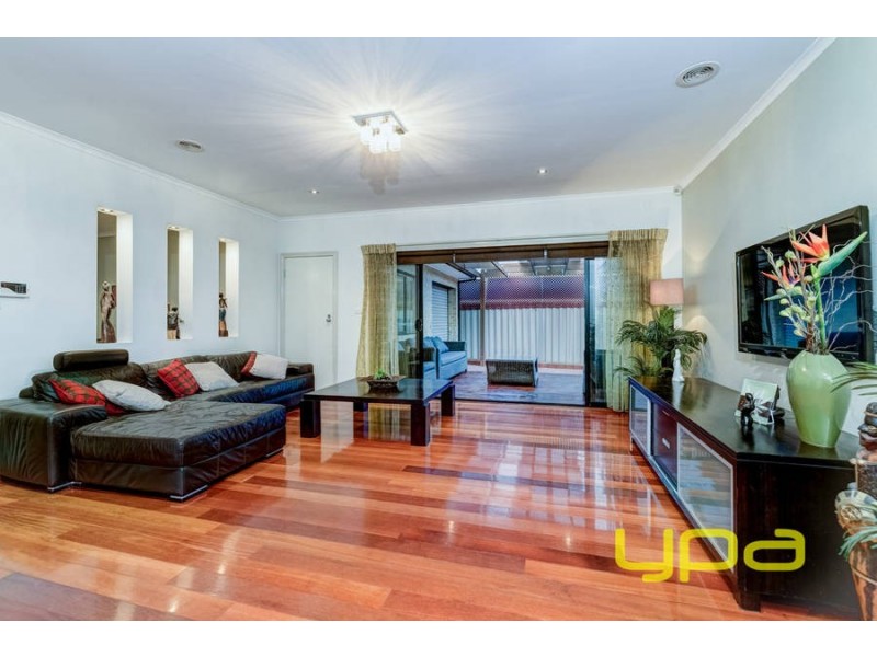 9 Paul Harris Drive, Melton West VIC 3337