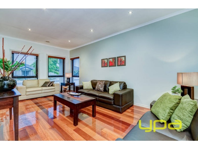 9 Paul Harris Drive, Melton West VIC 3337