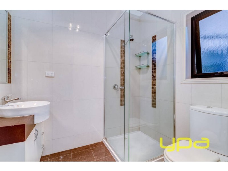 9 Paul Harris Drive, Melton West VIC 3337