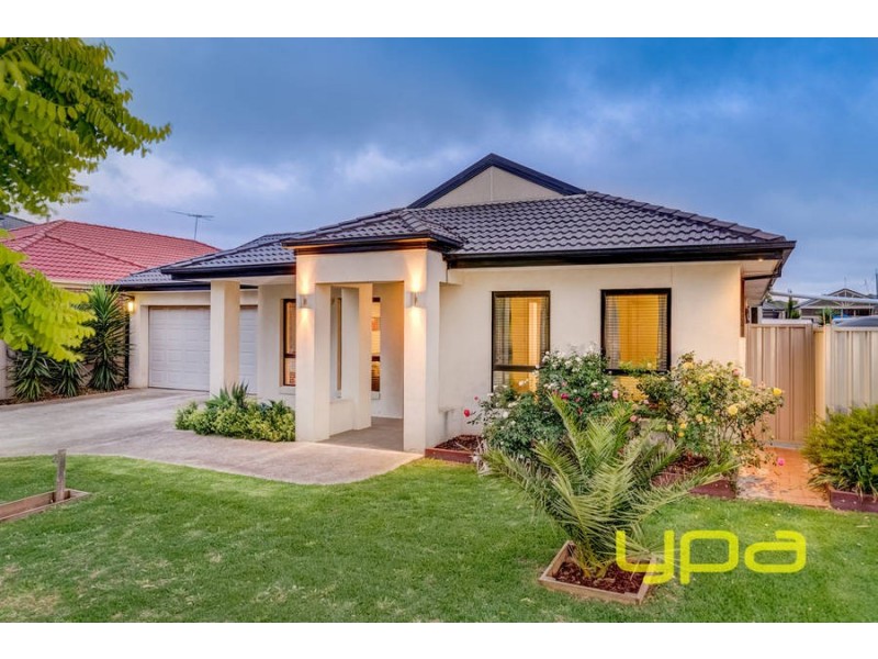 9 Paul Harris Drive, Melton West VIC 3337