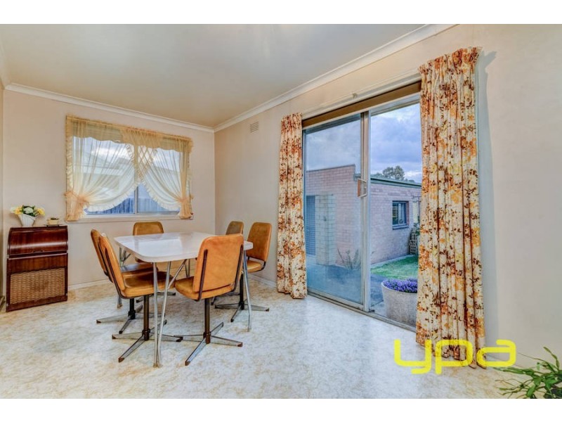 11 Centenary Avenue, Melton VIC 3337