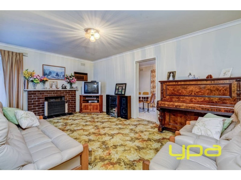 11 Centenary Avenue, Melton VIC 3337