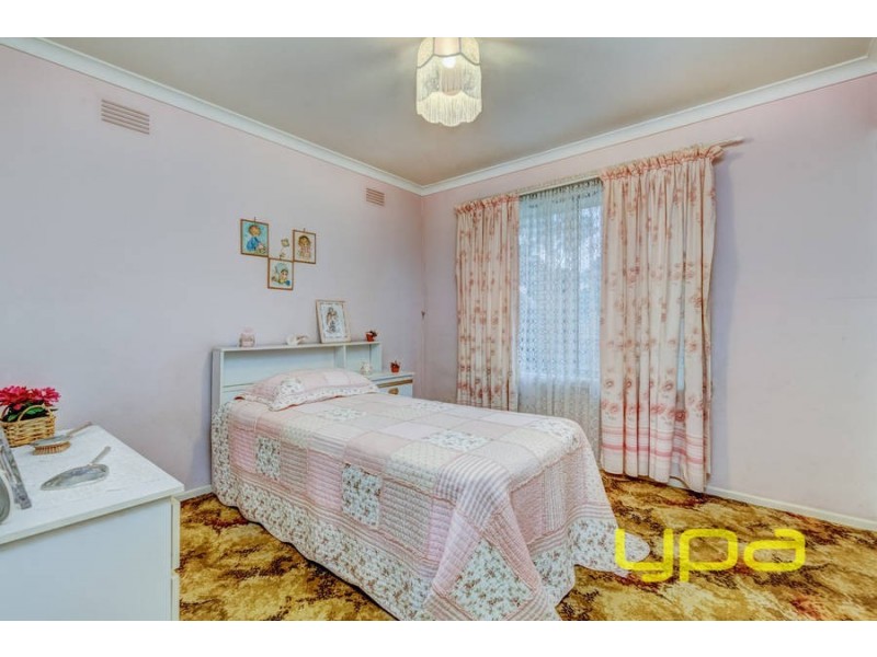 11 Centenary Avenue, Melton VIC 3337