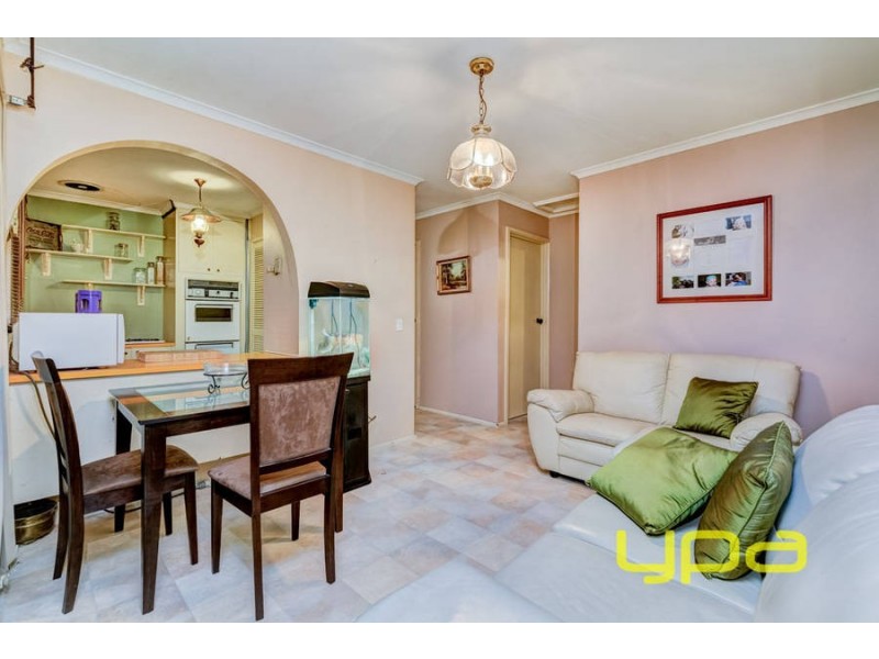 2 Banksia Place, Melton West VIC 3337