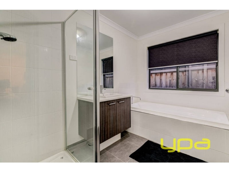 12 Lilac Court, Melton West VIC 3337