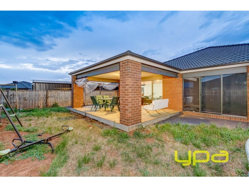 12 Lilac Court, Melton West VIC 3337