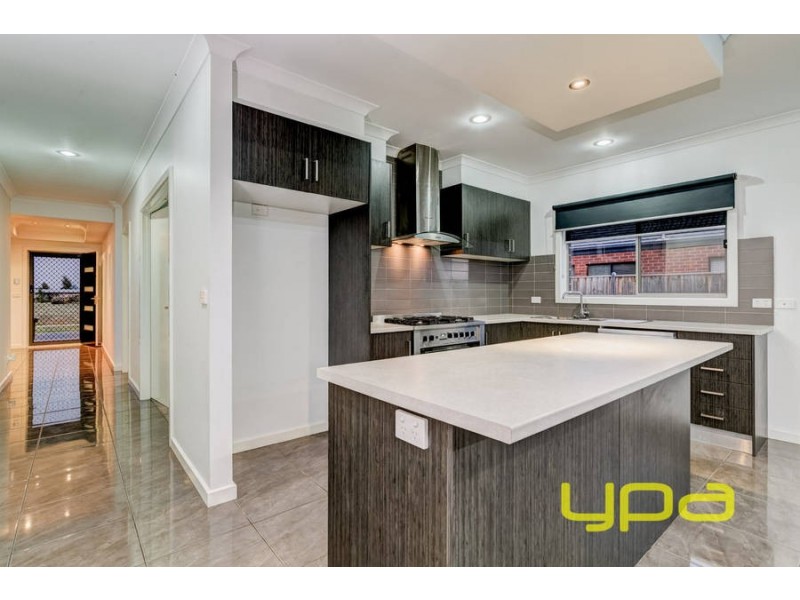 21 Yellowbox Way, Brookfield VIC 3338