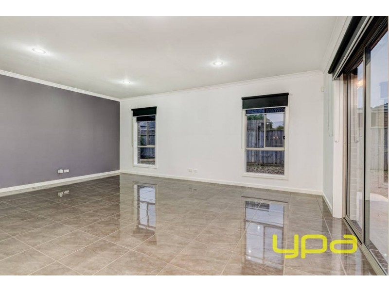 21 Yellowbox Way, Brookfield VIC 3338