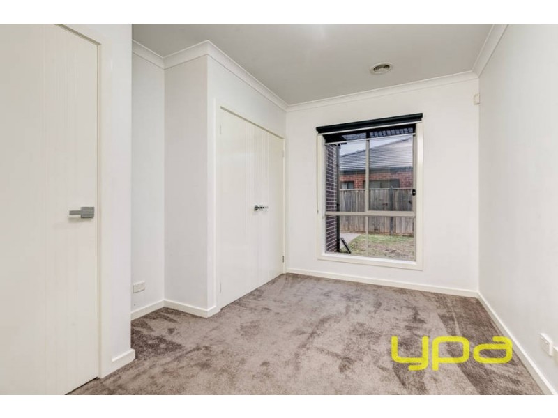 21 Yellowbox Way, Brookfield VIC 3338