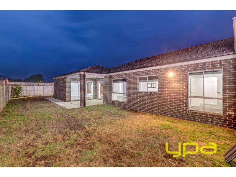 21 Yellowbox Way, Brookfield VIC 3338