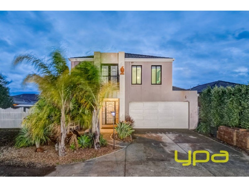 2 Highlander Place, Melton West VIC 3337