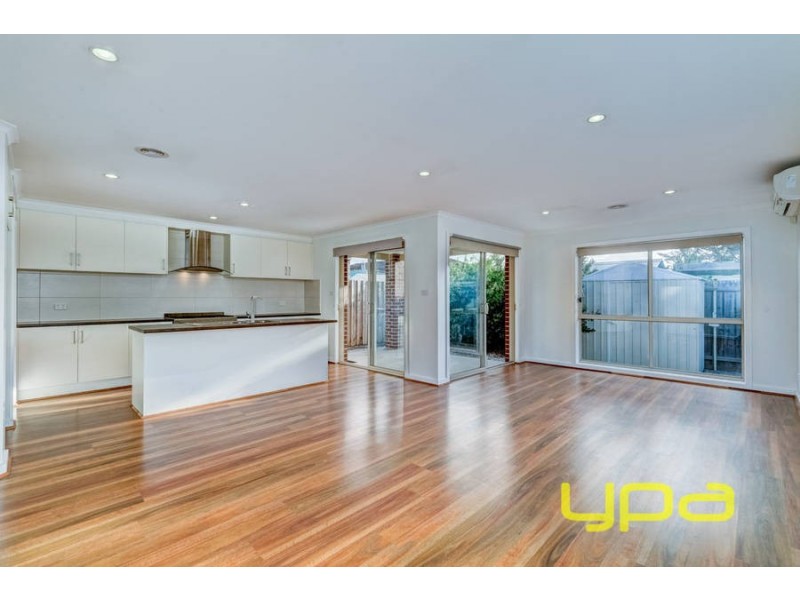 2/108 Palmerston Street, Melton VIC 3337