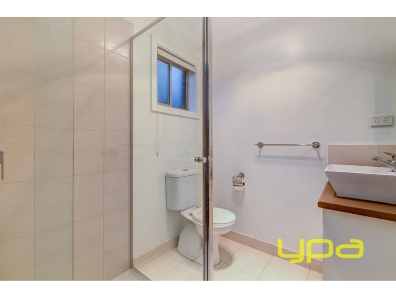 2/108 Palmerston Street, Melton VIC 3337