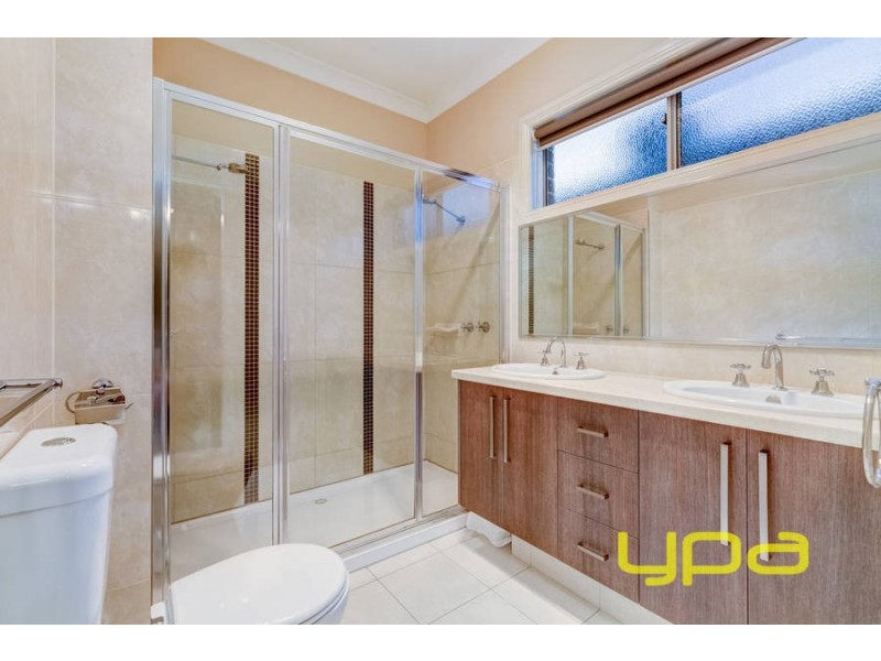 23 Sovereign Boulevard, Melton West VIC 3337