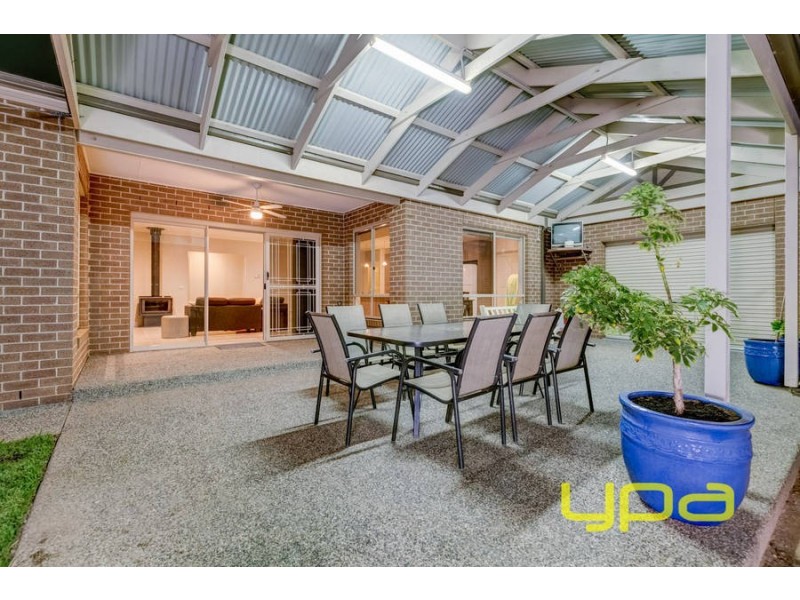 23 Sovereign Boulevard, Melton West VIC 3337