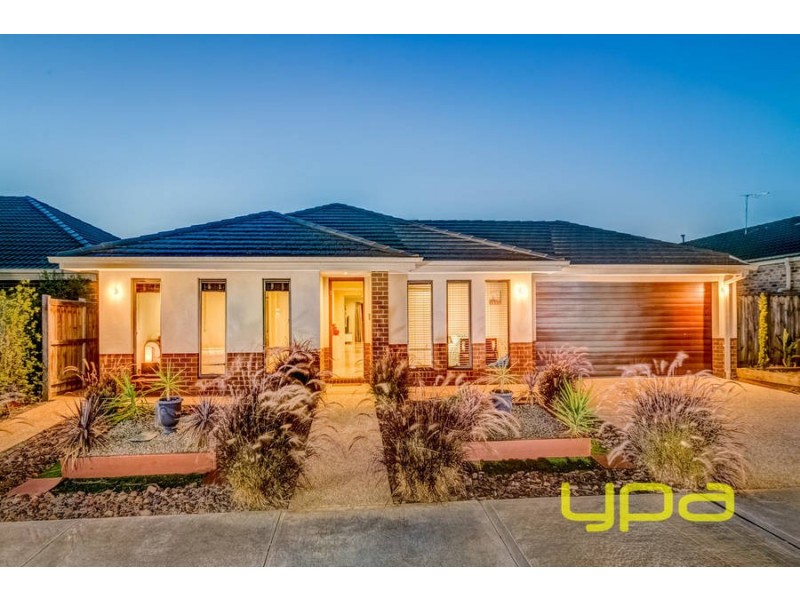 196 Botanica Springs Boulevard, Brookfield VIC 3338