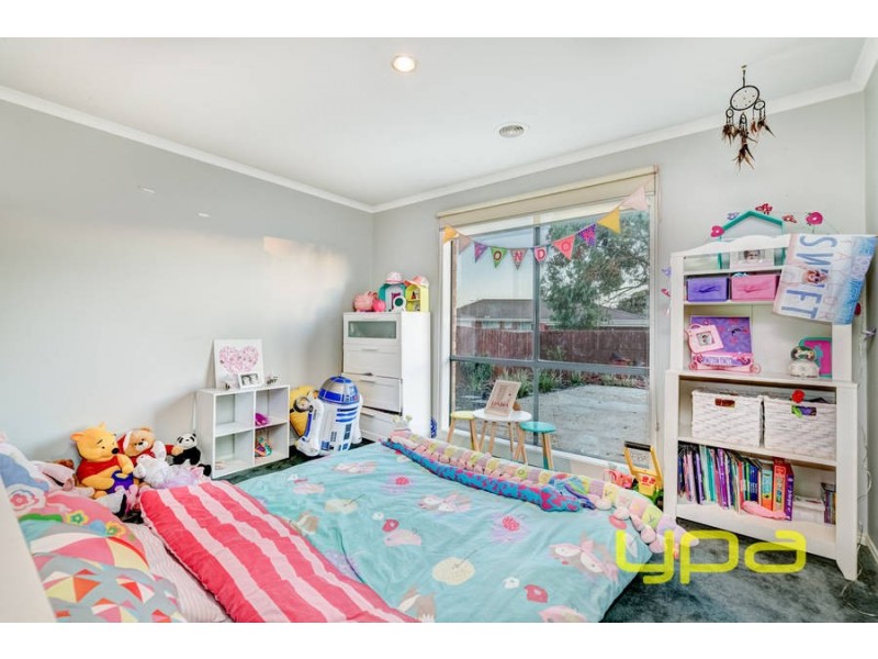 8 Nightmarch Place, Kurunjang VIC 3337