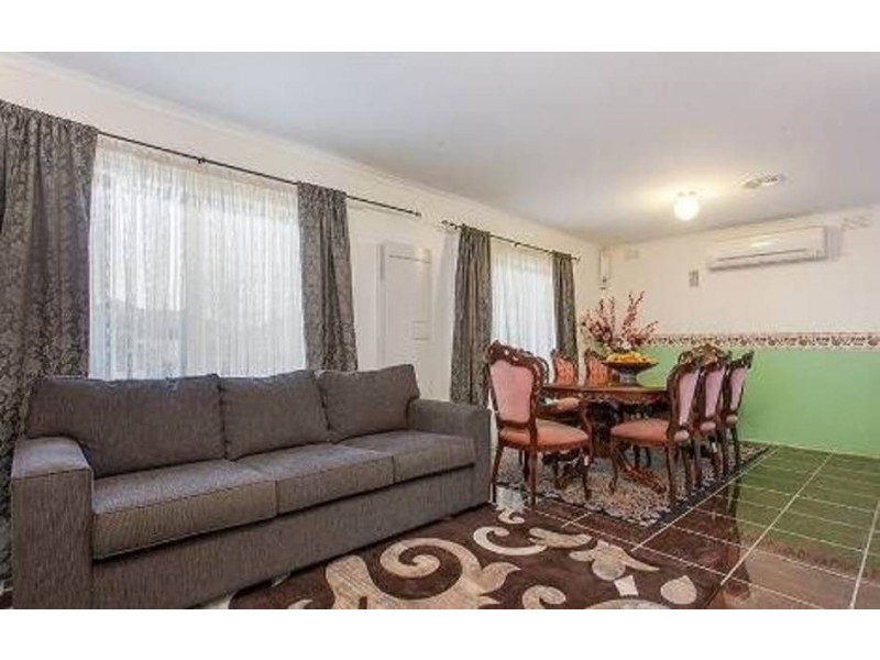 28 Westmelton Drive, Melton West VIC 3337