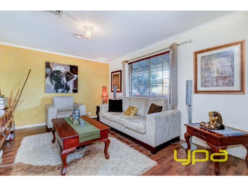 1 Todman Court, Melton West VIC 3337