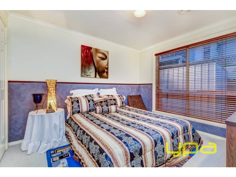 1 Todman Court, Melton West VIC 3337