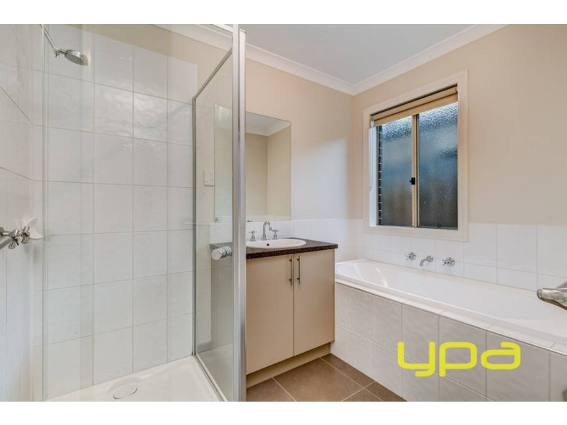 50 Faircroft Drive, Brookfield VIC 3338