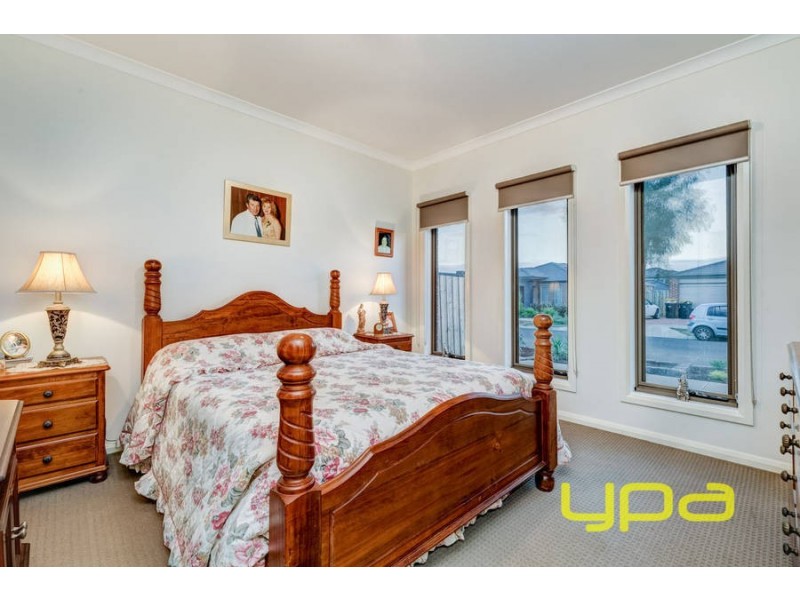 17 Kalamunda Court, Melton West VIC 3337