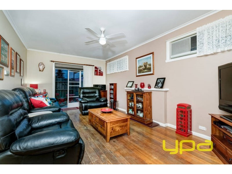 4 Childs Street, Melton South VIC 3338