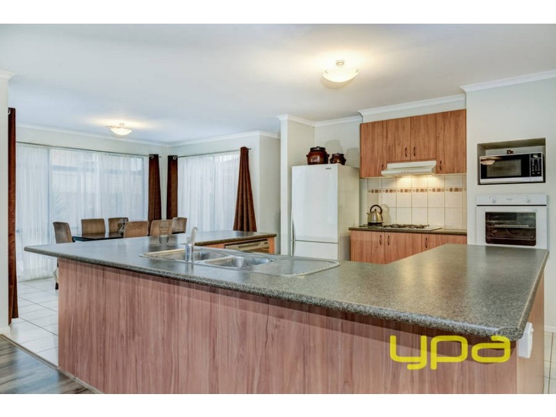 3 Paul Harris Drive, Melton West VIC 3337