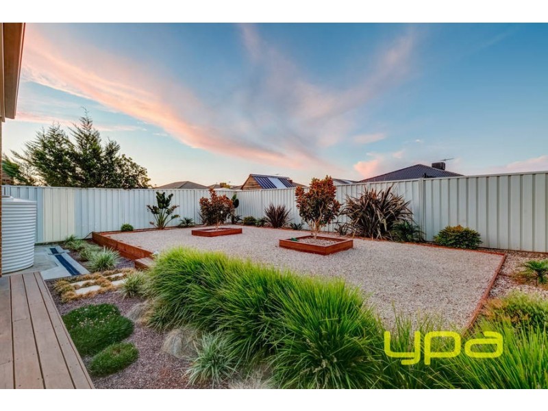 19 Glencoe Street, Kurunjang VIC 3337