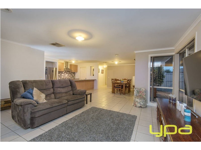 6 Delta Street, Kurunjang VIC 3337