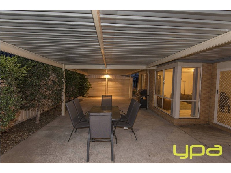 6 Delta Street, Kurunjang VIC 3337