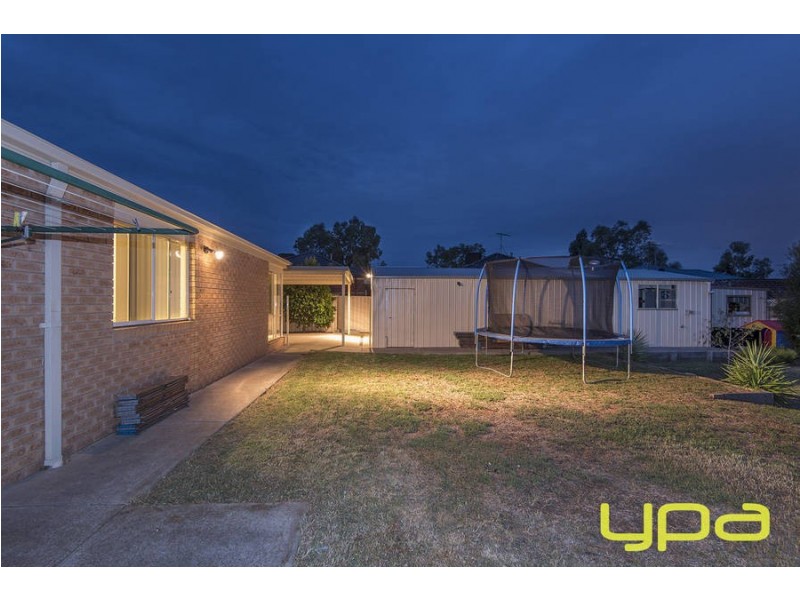 6 Delta Street, Kurunjang VIC 3337