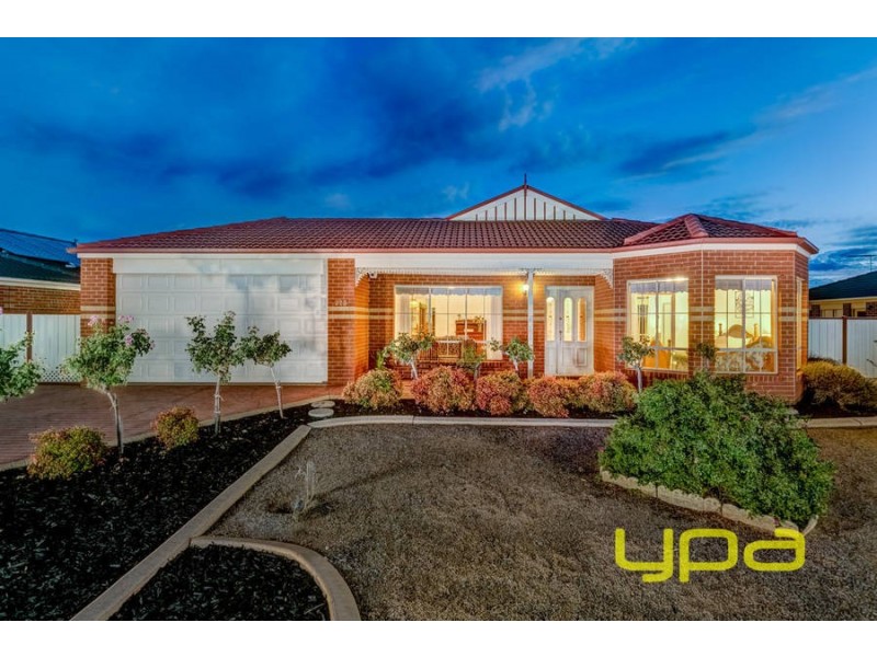 323 Centenary Avenue, Melton West VIC 3337