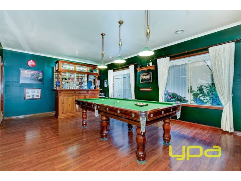 323 Centenary Avenue, Melton West VIC 3337