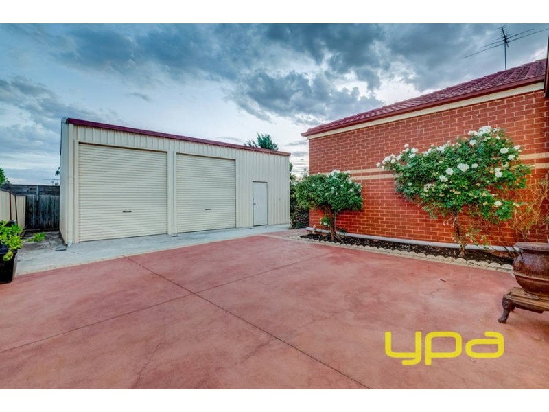 323 Centenary Avenue, Melton West VIC 3337