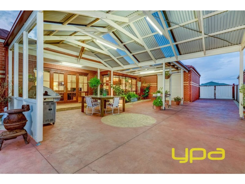 323 Centenary Avenue, Melton West VIC 3337