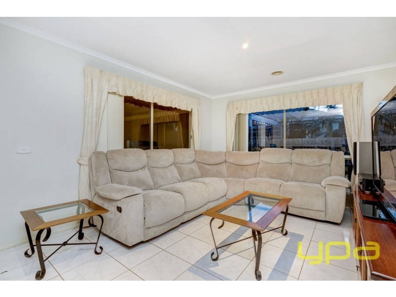 36 Fleetwood Circuit, Melton West VIC 3337