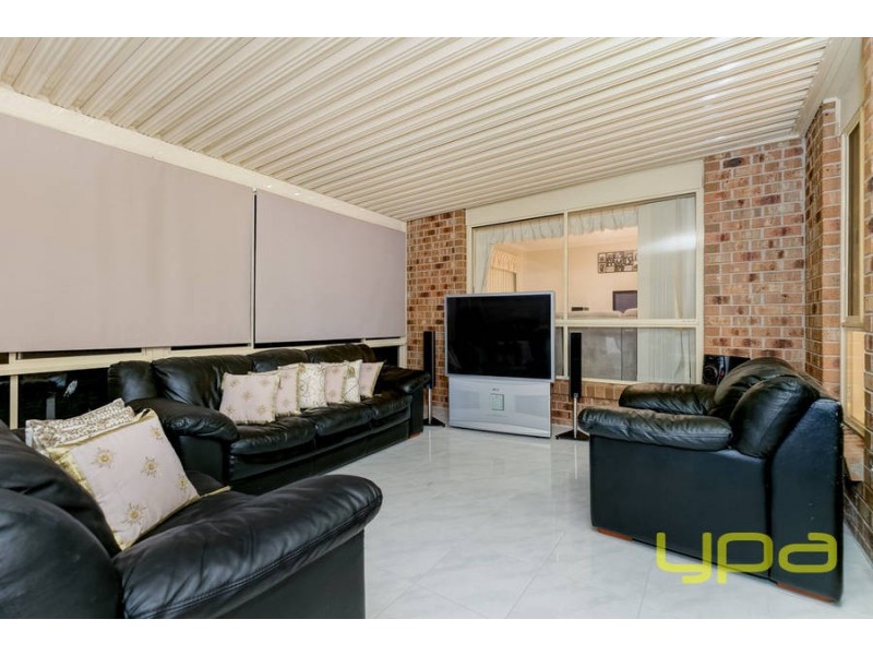 36 Fleetwood Circuit, Melton West VIC 3337