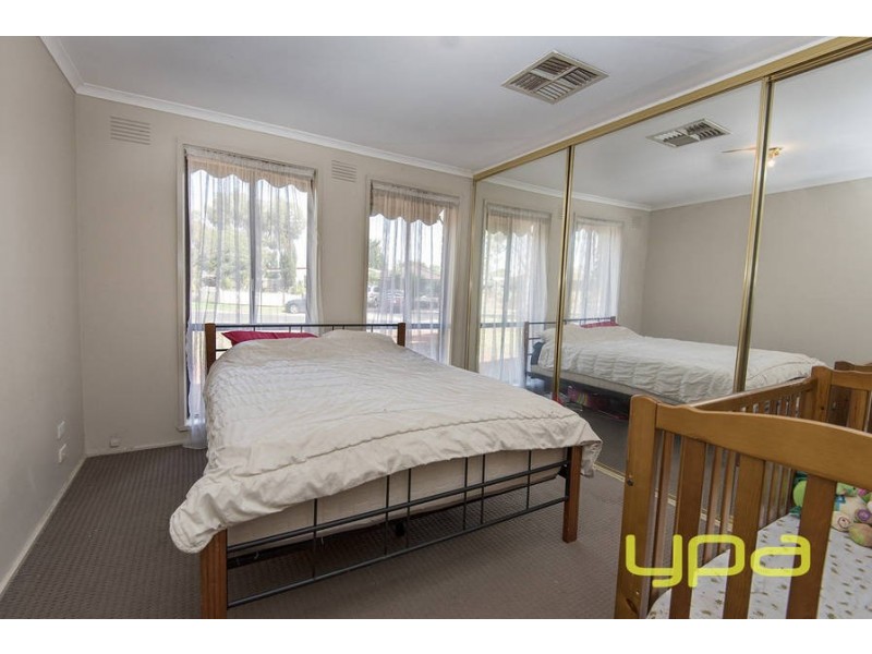 68 Argyll Circuit, Melton West VIC 3337