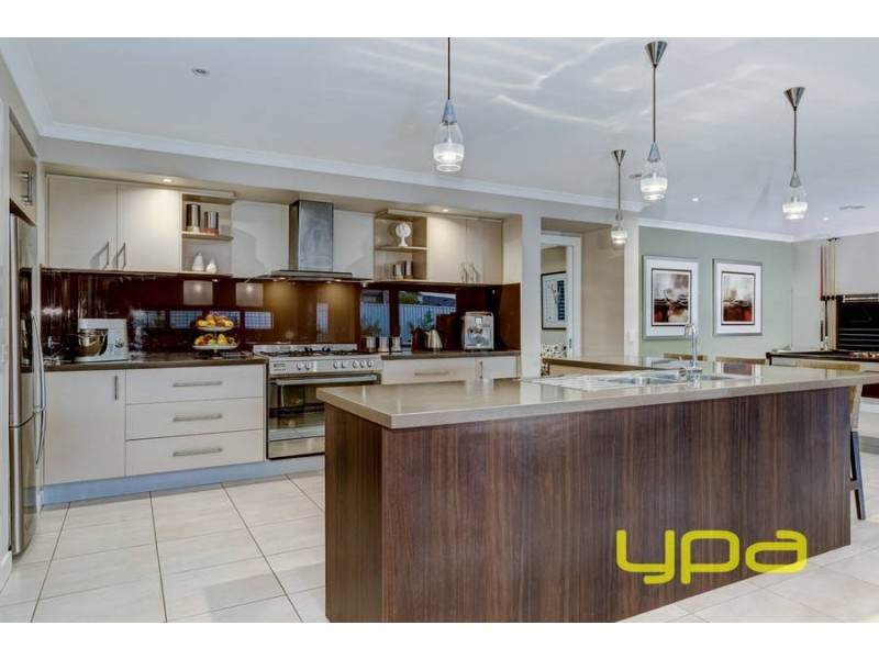 117 Westlake Drive, Melton West VIC 3337