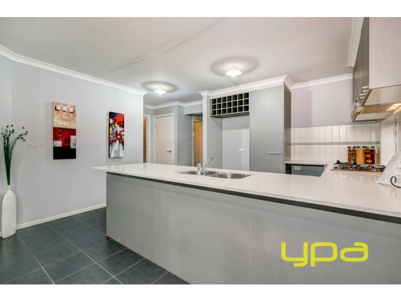 18 Clare Street, Brookfield VIC 3338