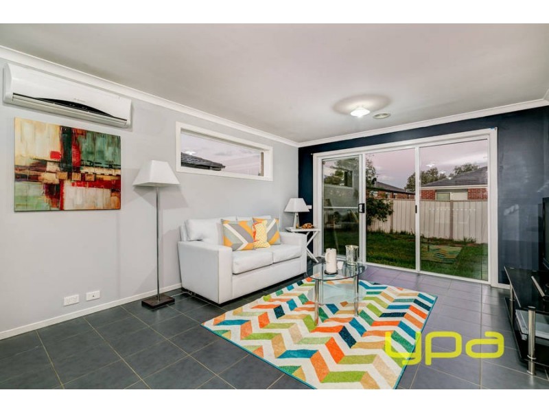 18 Clare Street, Brookfield VIC 3338