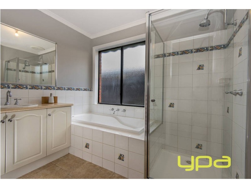 2 London Court, Kurunjang VIC 3337