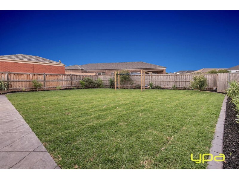 22 Oakpark Drive, Melton West VIC 3337