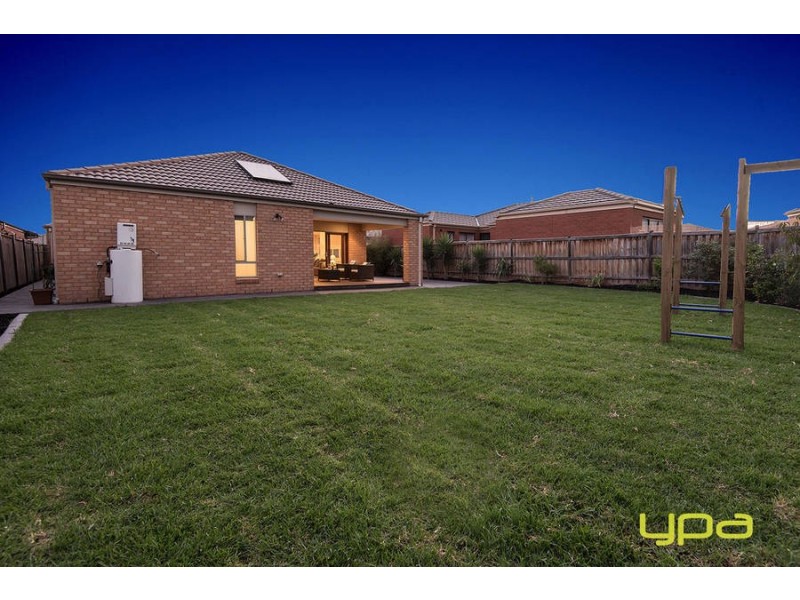 22 Oakpark Drive, Melton West VIC 3337